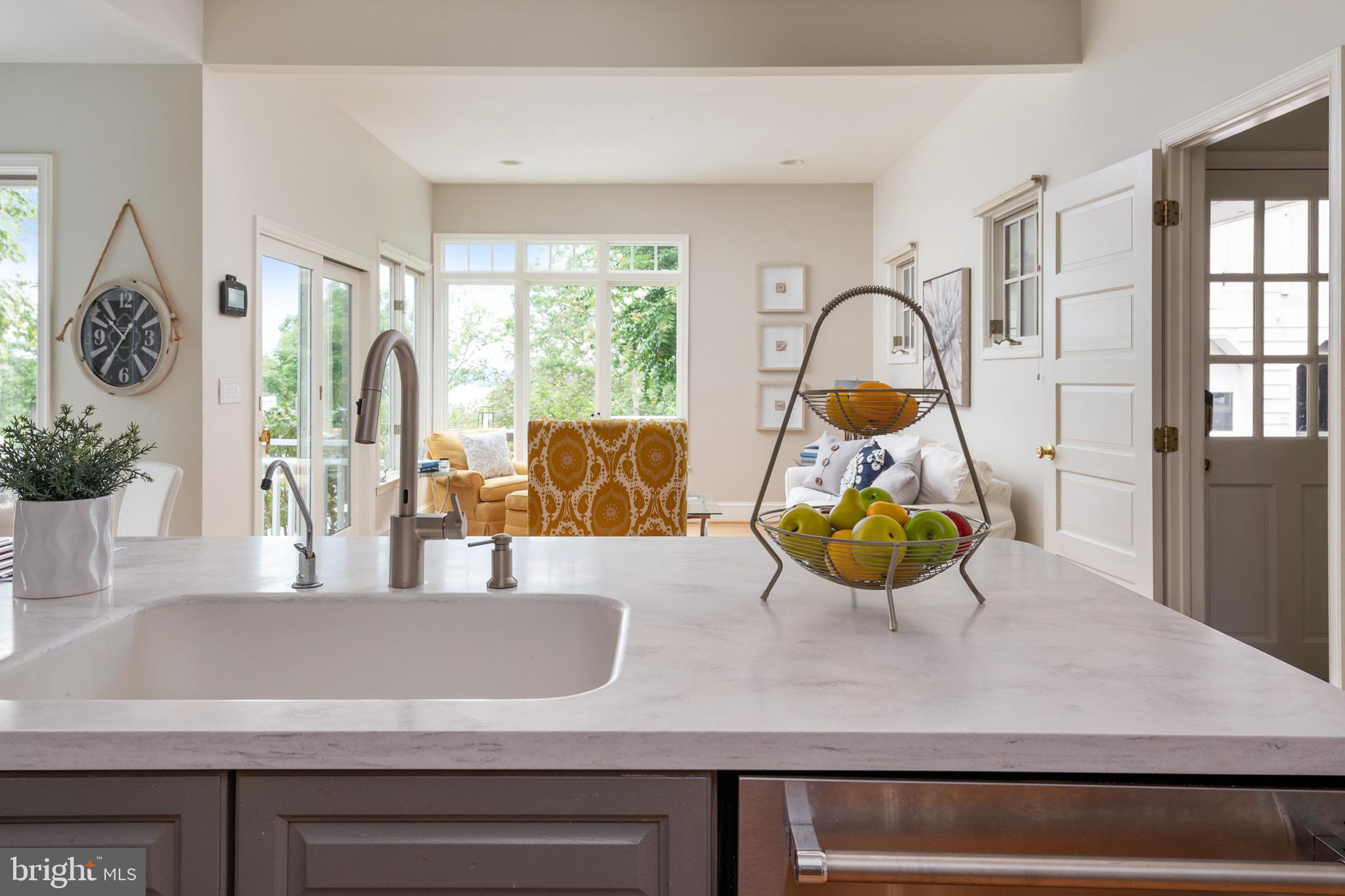 ROUND BAY - Residential