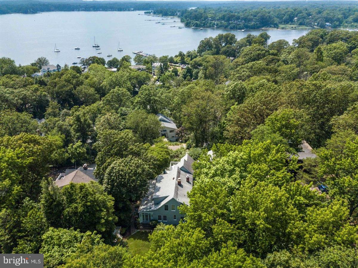 ROUND BAY - Residential