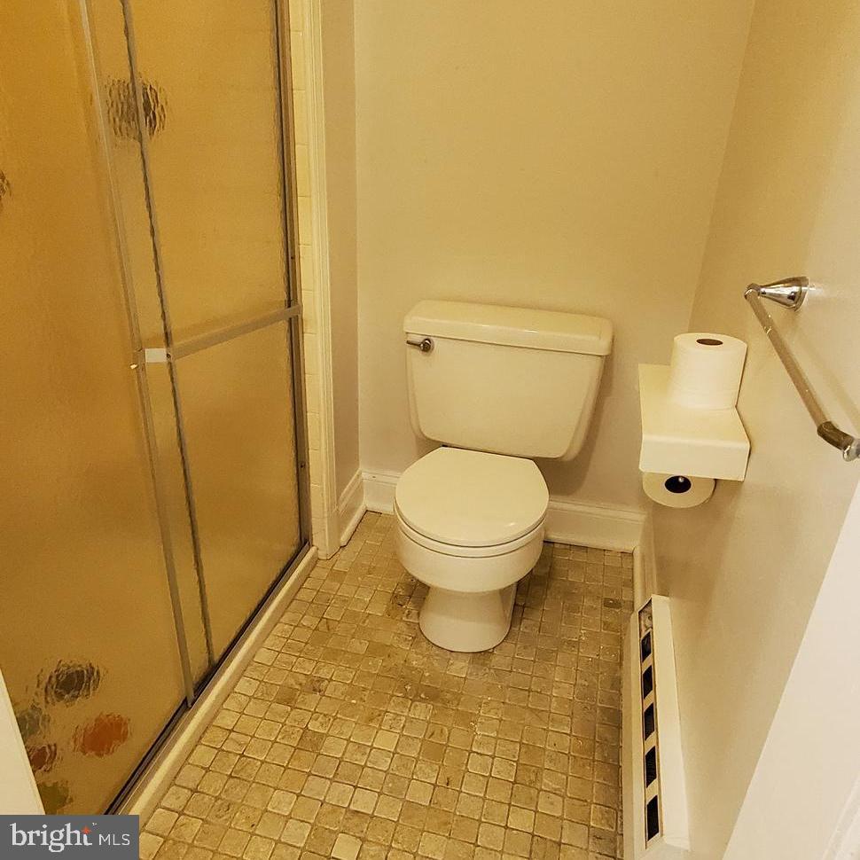 ROSSMOOR MUTUAL - Residential Lease