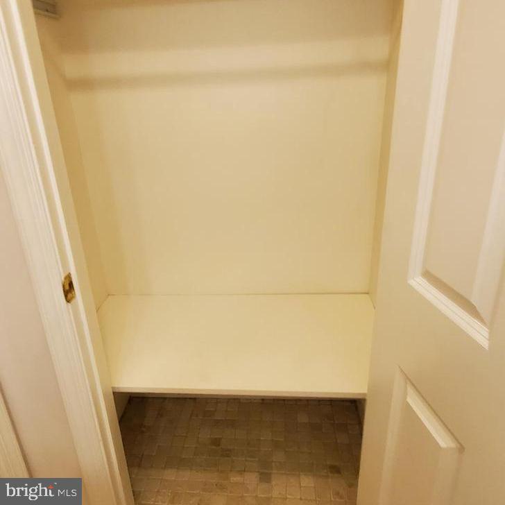 ROSSMOOR MUTUAL - Residential Lease