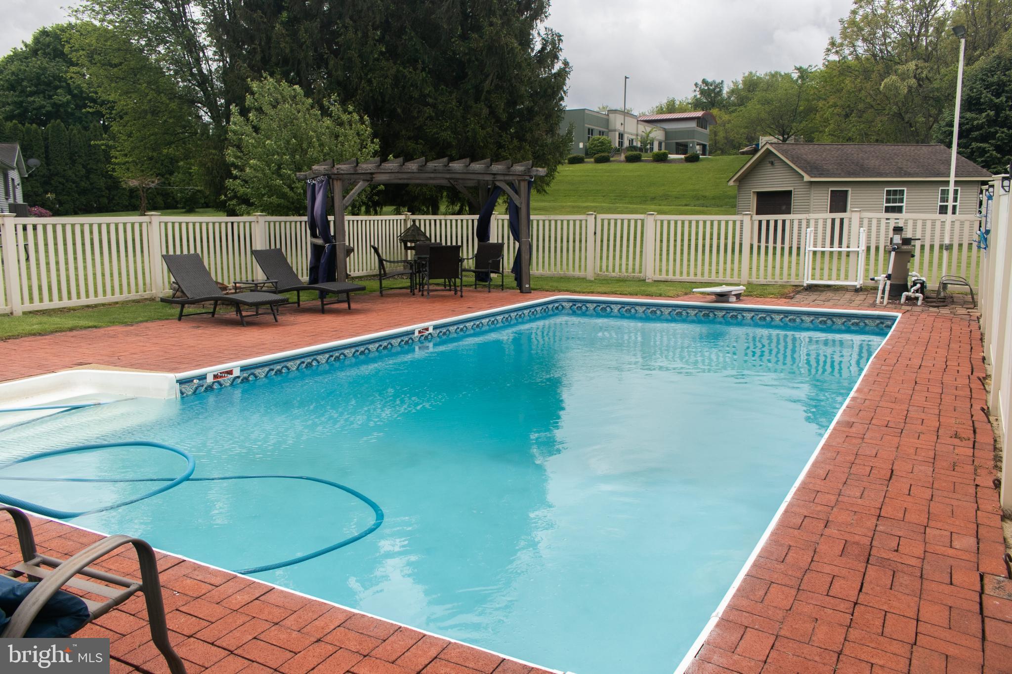 SPRING GROVE BORO - Residential