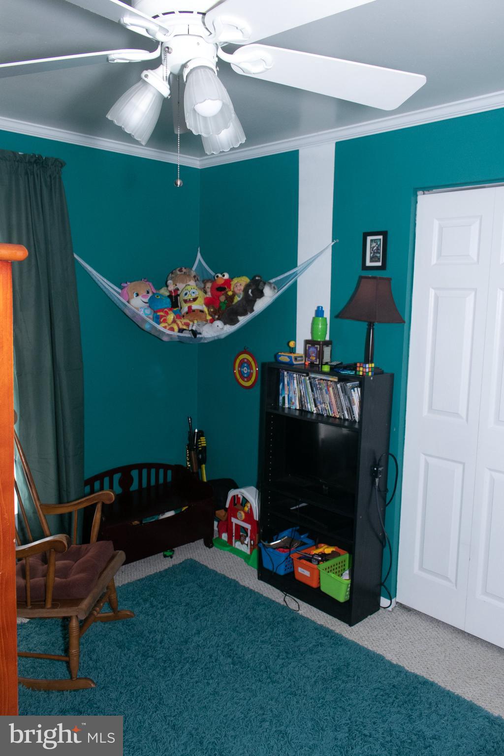 SPRING GROVE BORO - Residential