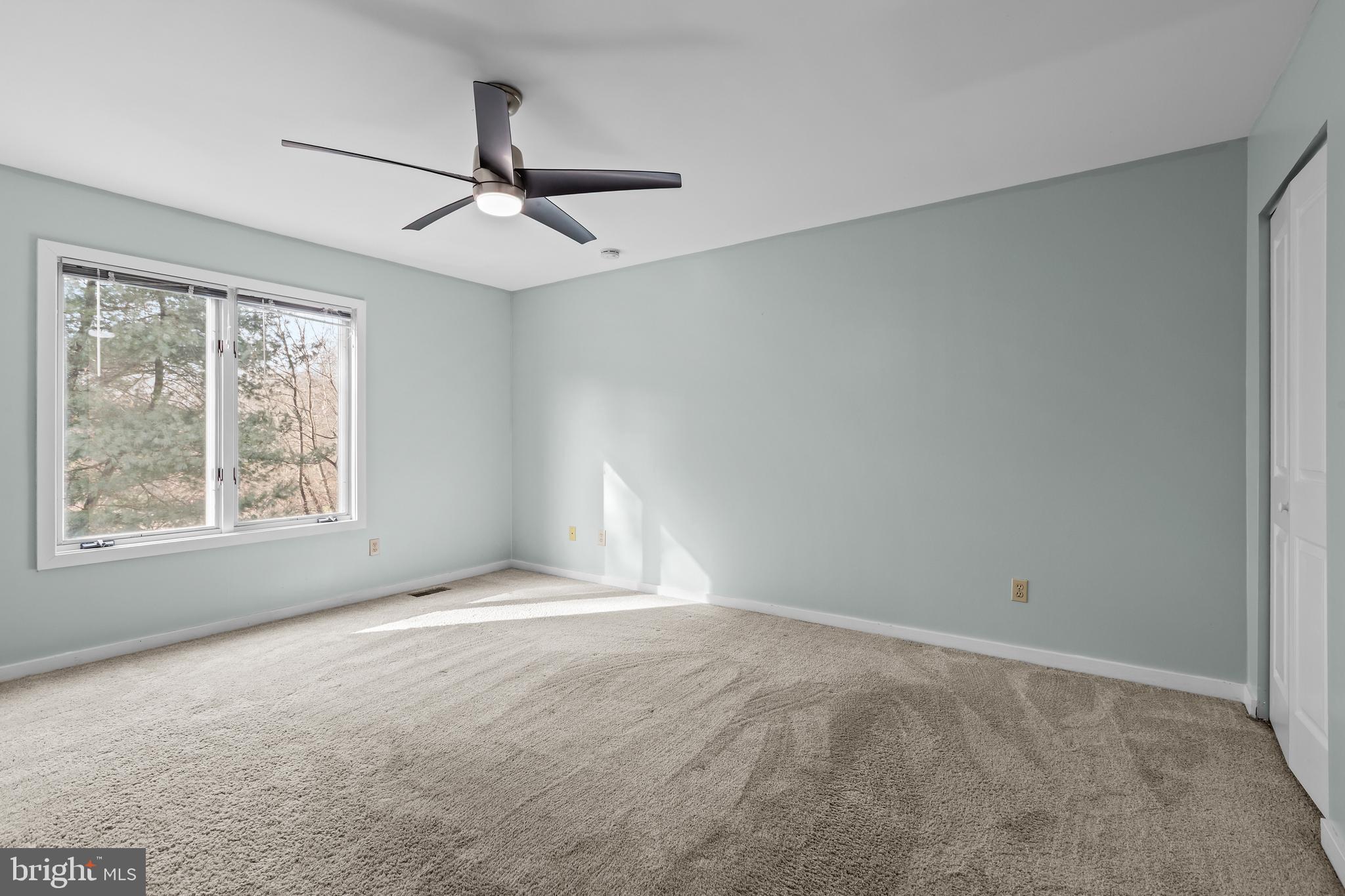 COUNTRY CLUB VALLEY - Residential