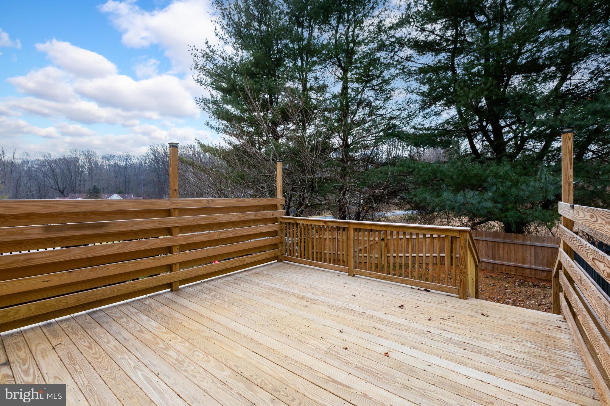 COUNTRY CLUB VALLEY - Residential