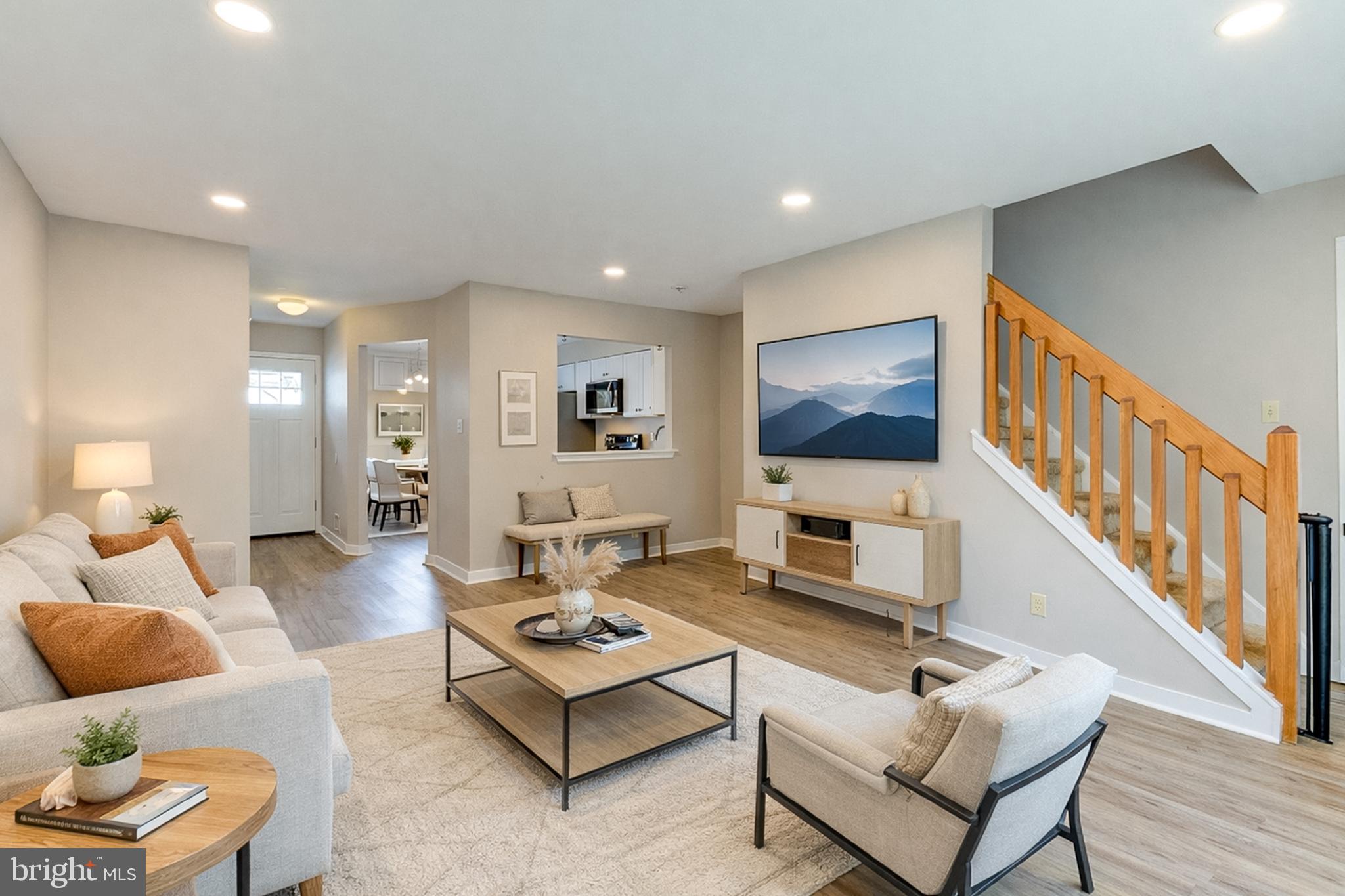 COUNTRY CLUB VALLEY - Residential