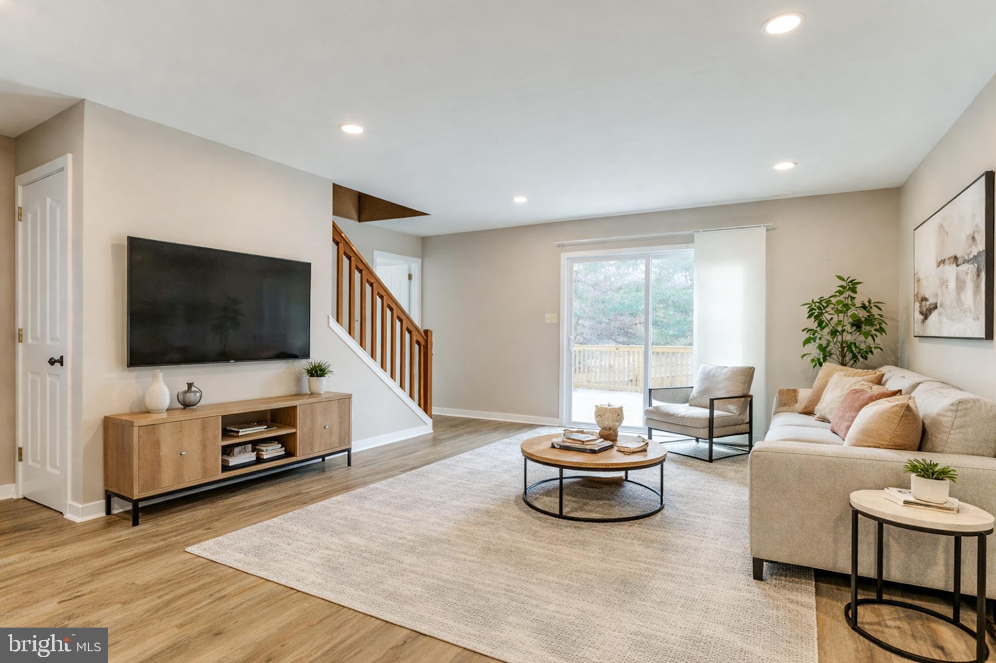 COUNTRY CLUB VALLEY - Residential