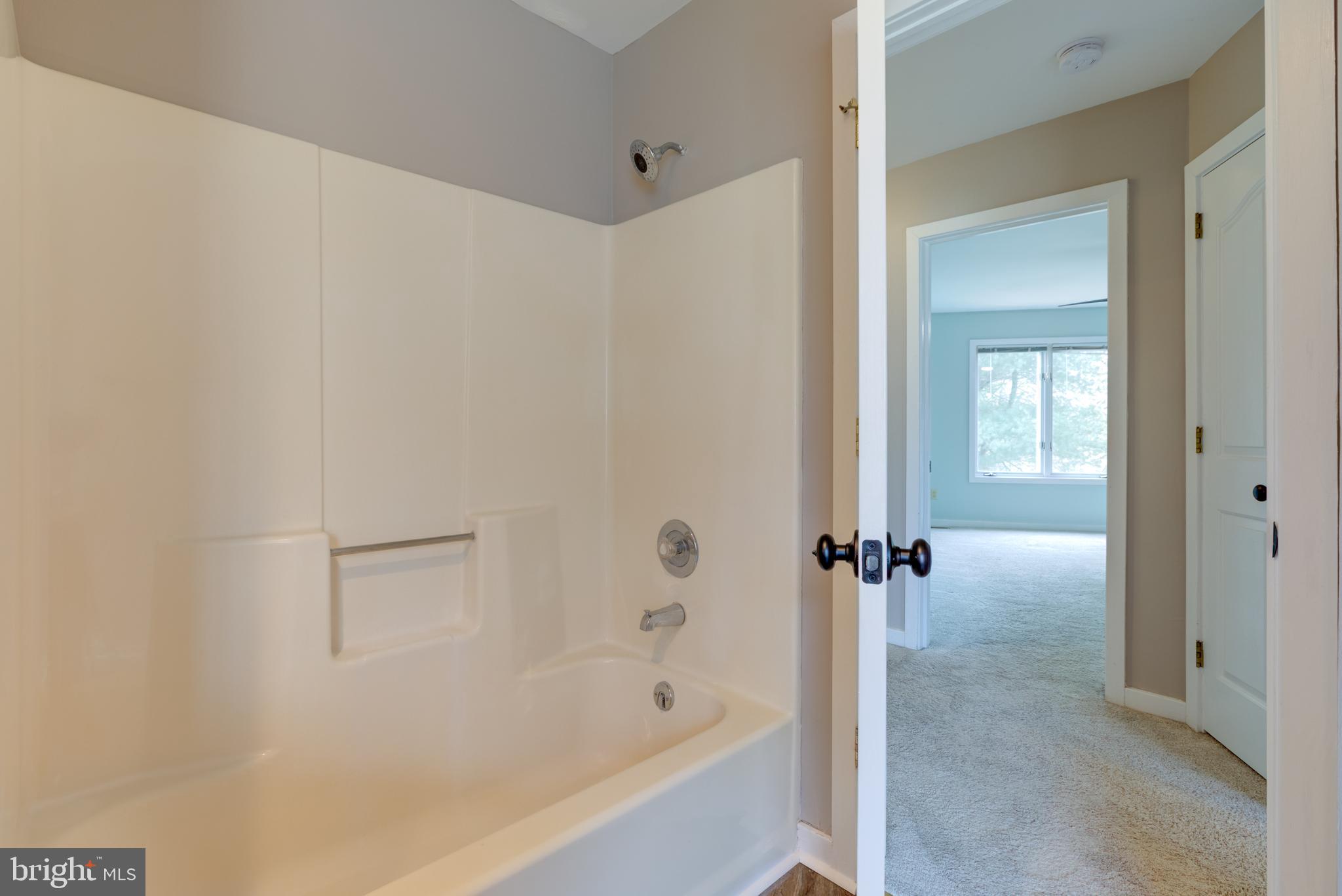 COUNTRY CLUB VALLEY - Residential