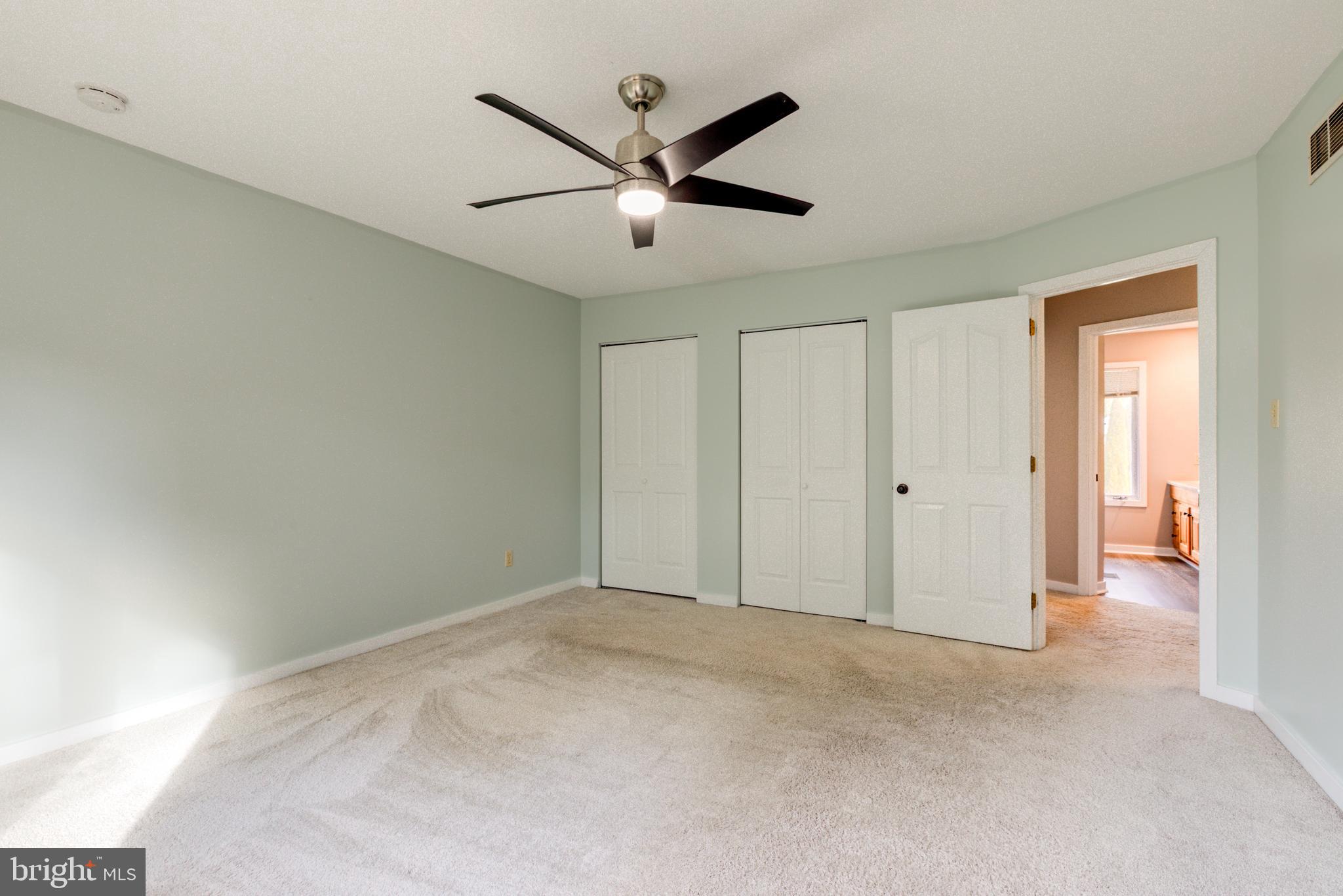 COUNTRY CLUB VALLEY - Residential