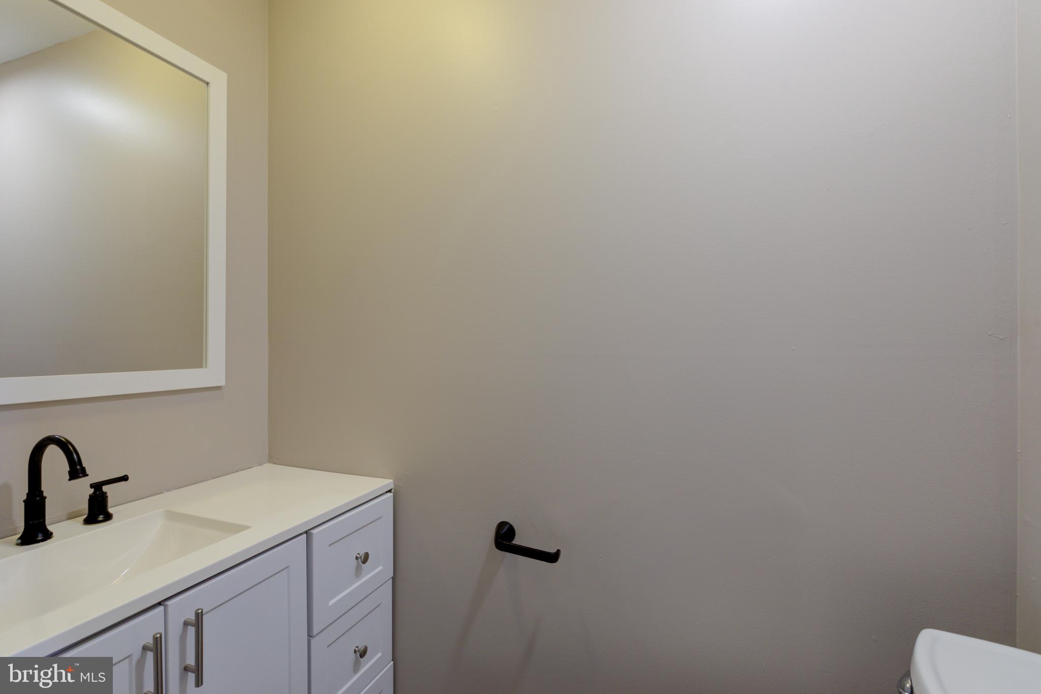 COUNTRY CLUB VALLEY - Residential