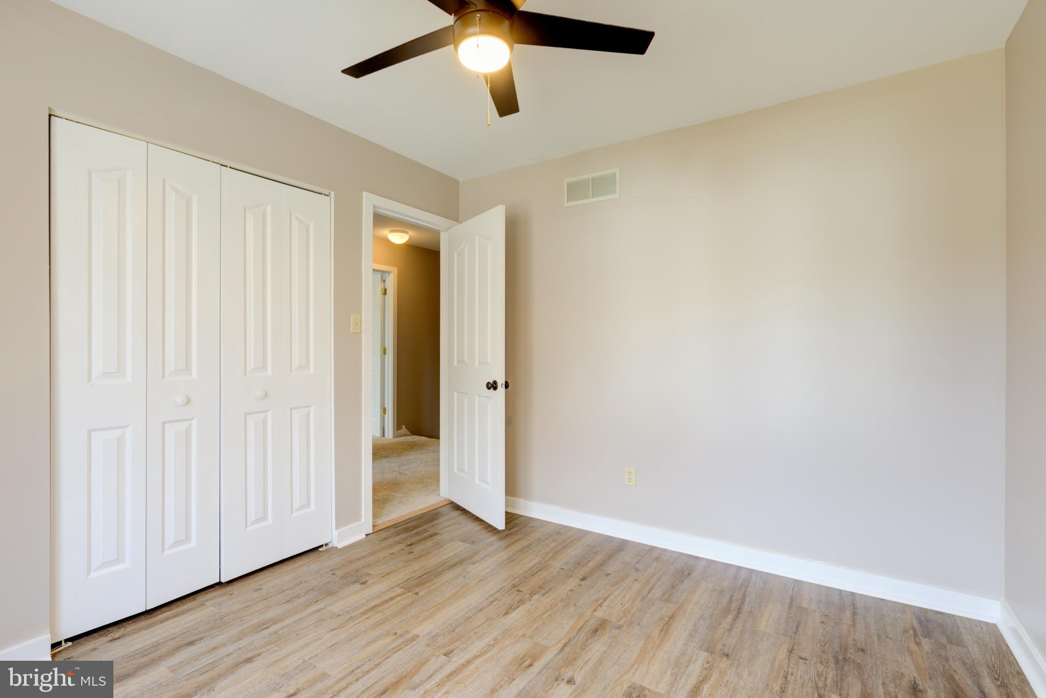 COUNTRY CLUB VALLEY - Residential