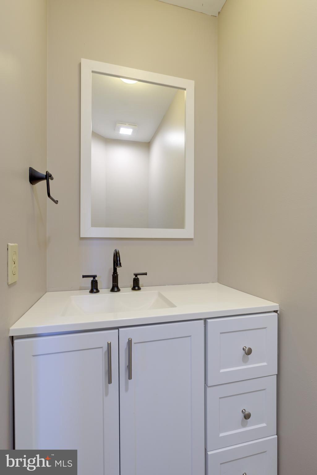 COUNTRY CLUB VALLEY - Residential