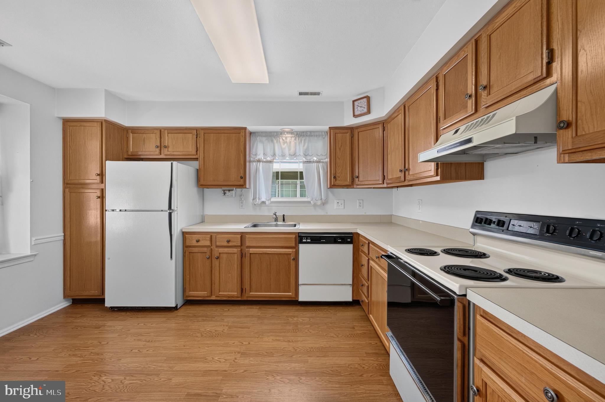 680 CASCADE DRIVE S