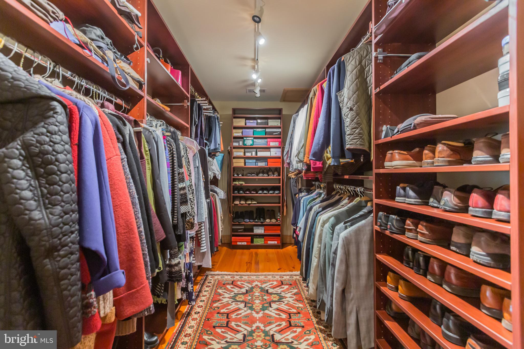 MERION GOLF MANOR - Residential