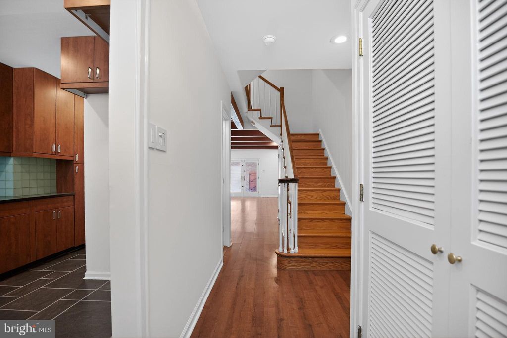 Photo of 275 S 3rd Street, PHILADELPHIA, PA 19106 (MLS # PAPH2582924)