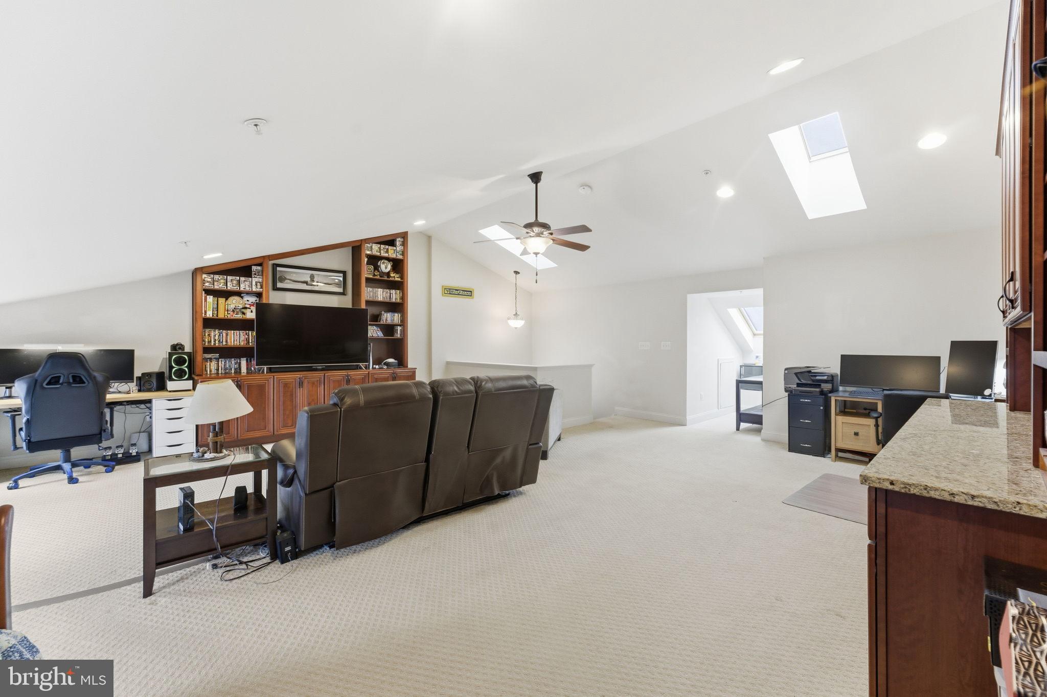 THE ENCLAVE AT ARUNDEL PRESERVE - Residential