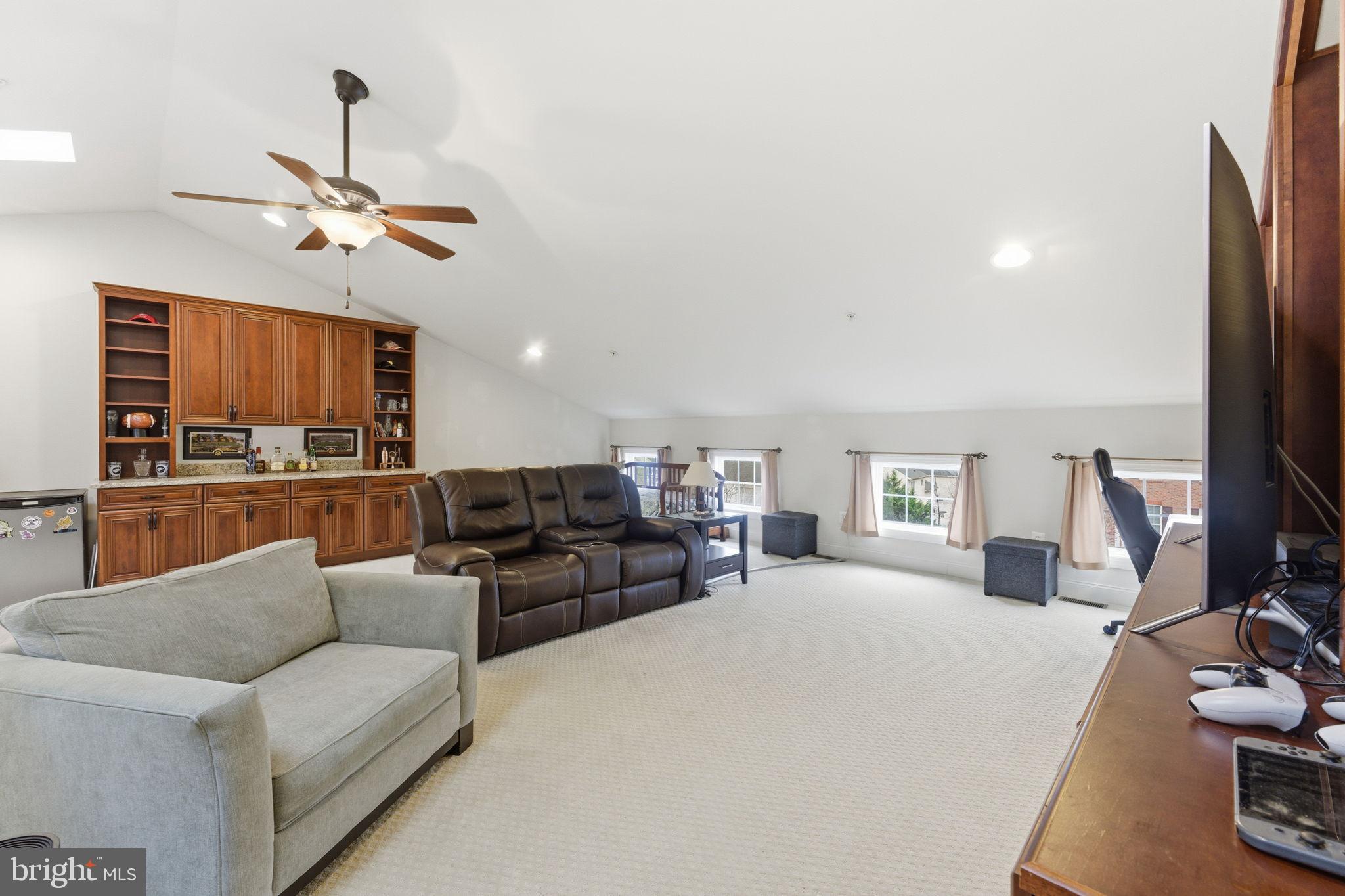 THE ENCLAVE AT ARUNDEL PRESERVE - Residential