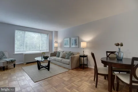 MLS: DCDC2162478
