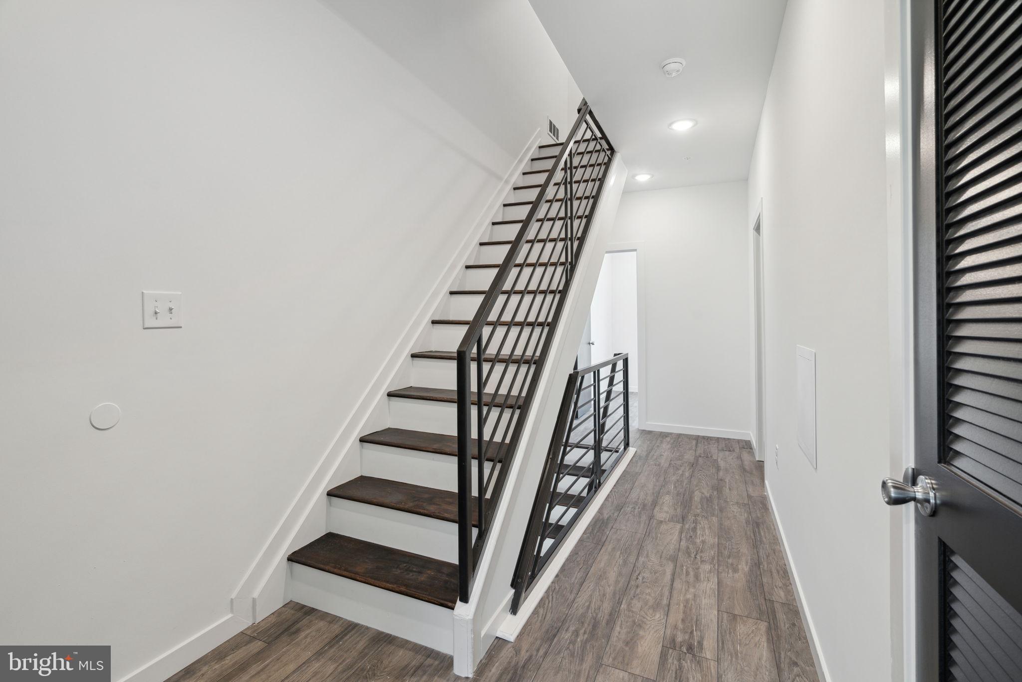 WEST OAK LANE - Residential