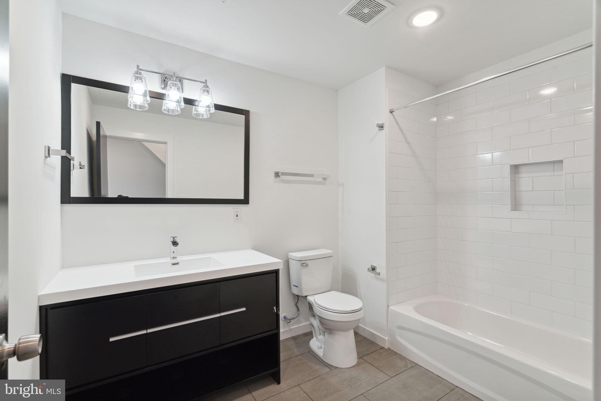 WEST OAK LANE - Residential