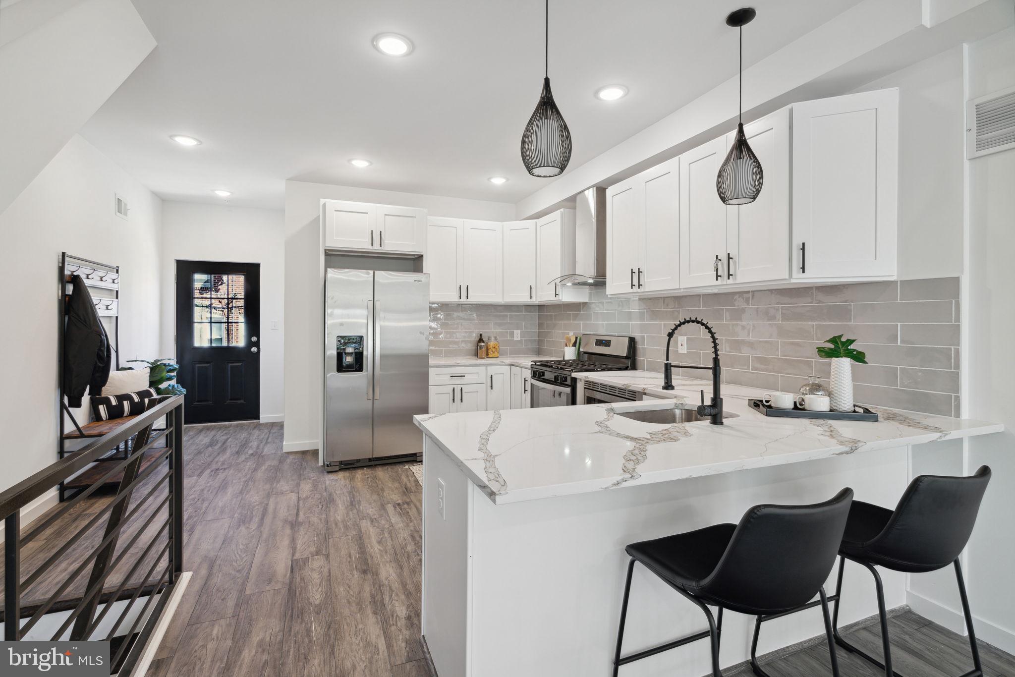 WEST OAK LANE - Residential