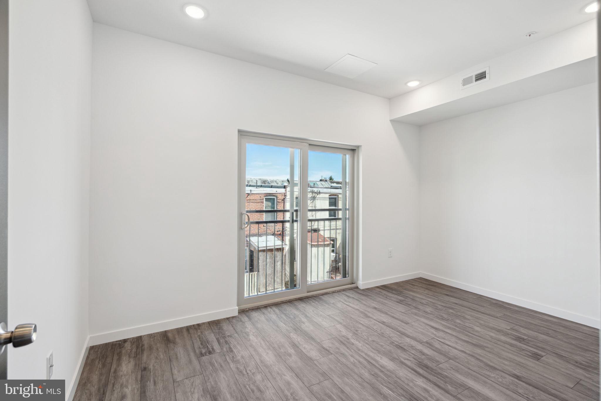 WEST OAK LANE - Residential