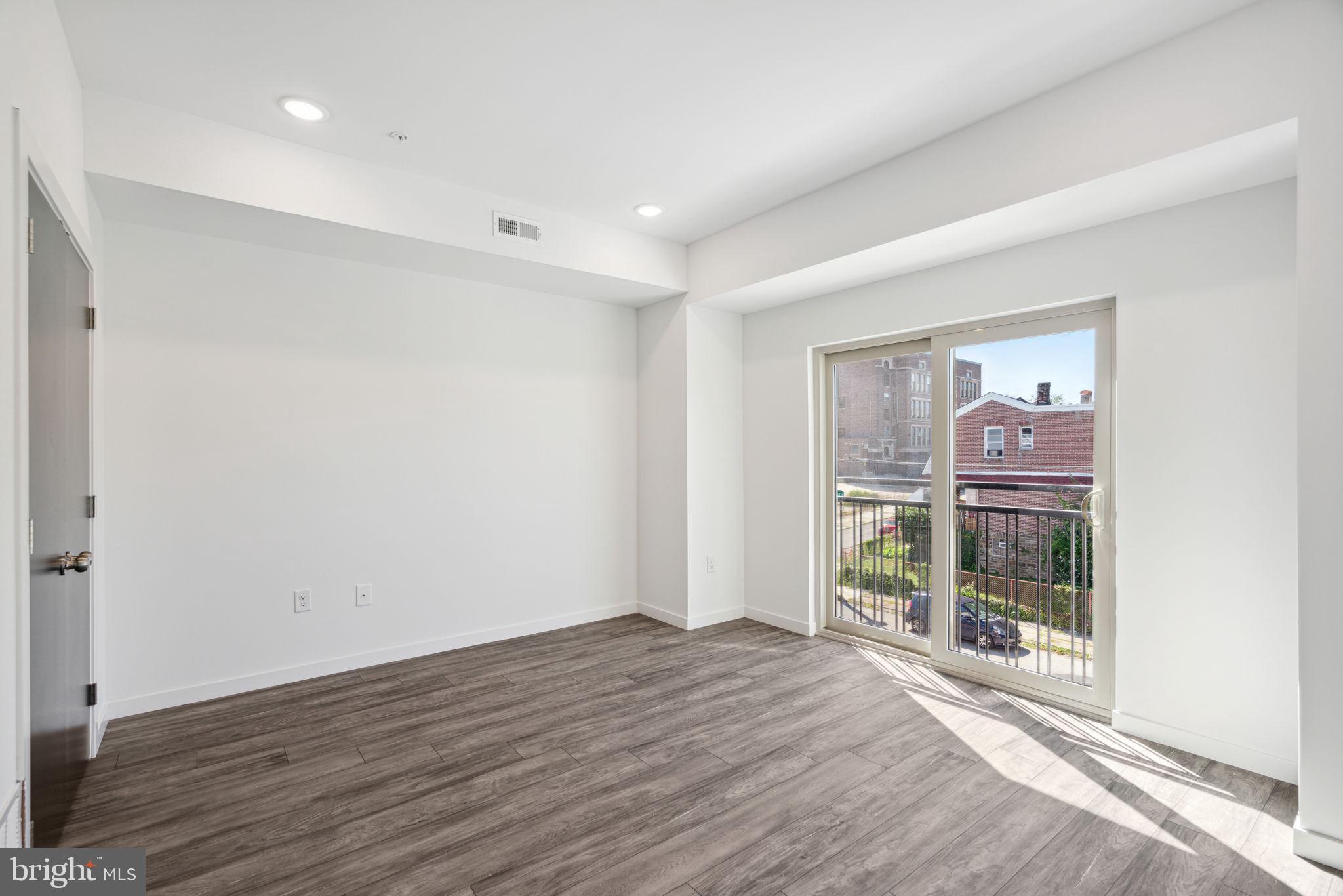 WEST OAK LANE - Residential