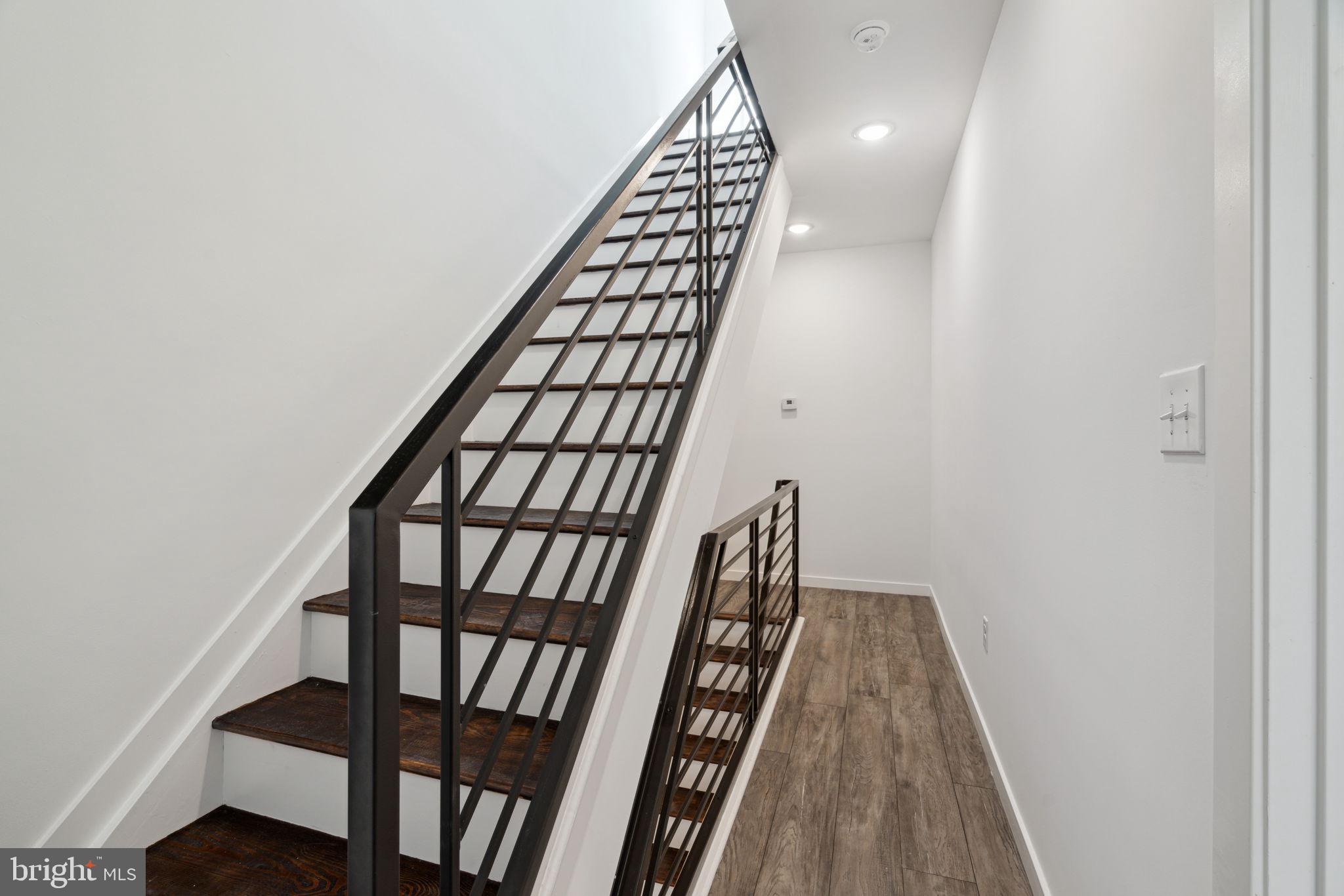 WEST OAK LANE - Residential