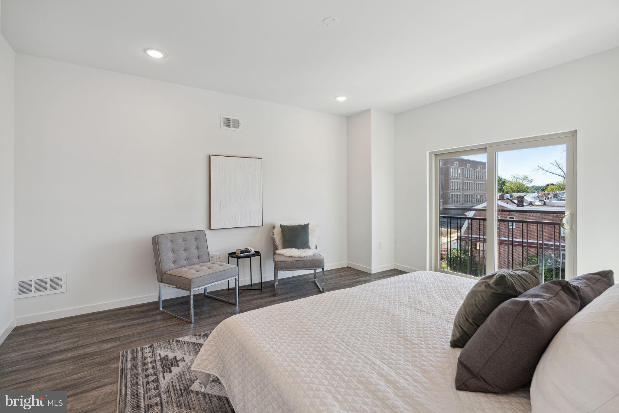 WEST OAK LANE - Residential