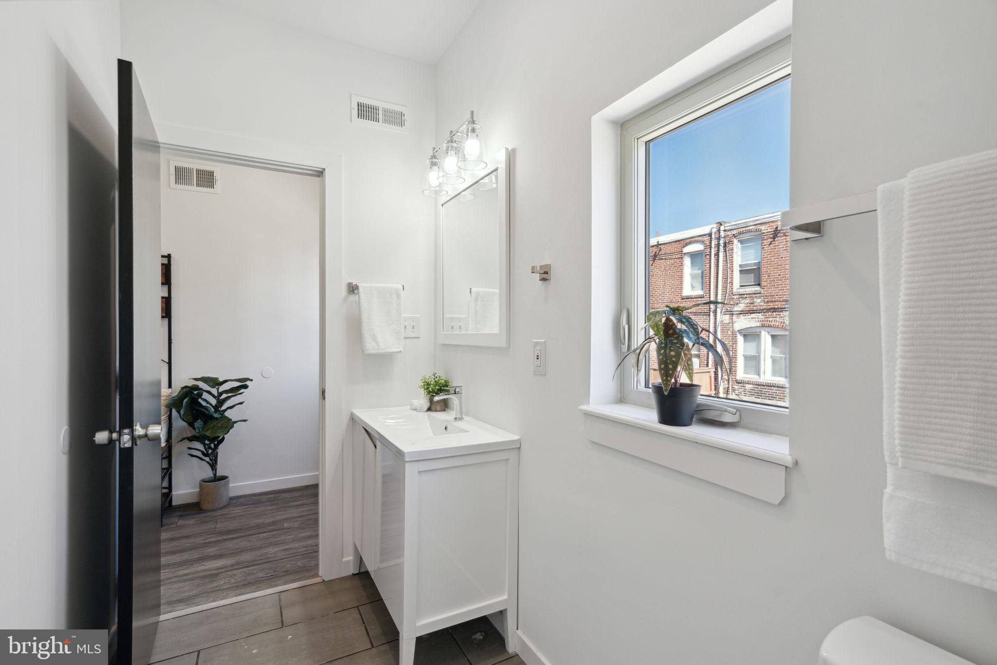 WEST OAK LANE - Residential