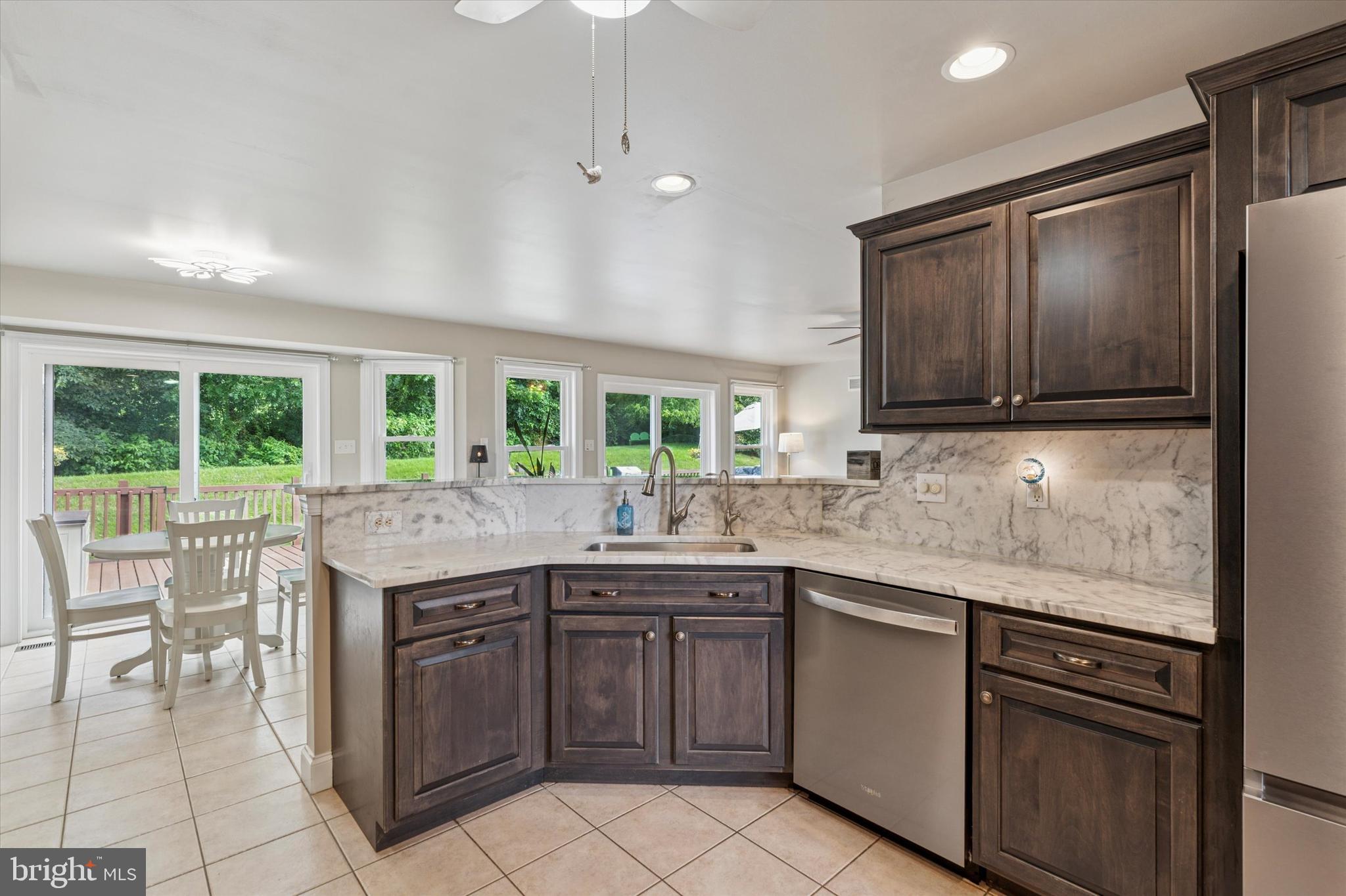 HILLBROOK FARMS - Residential