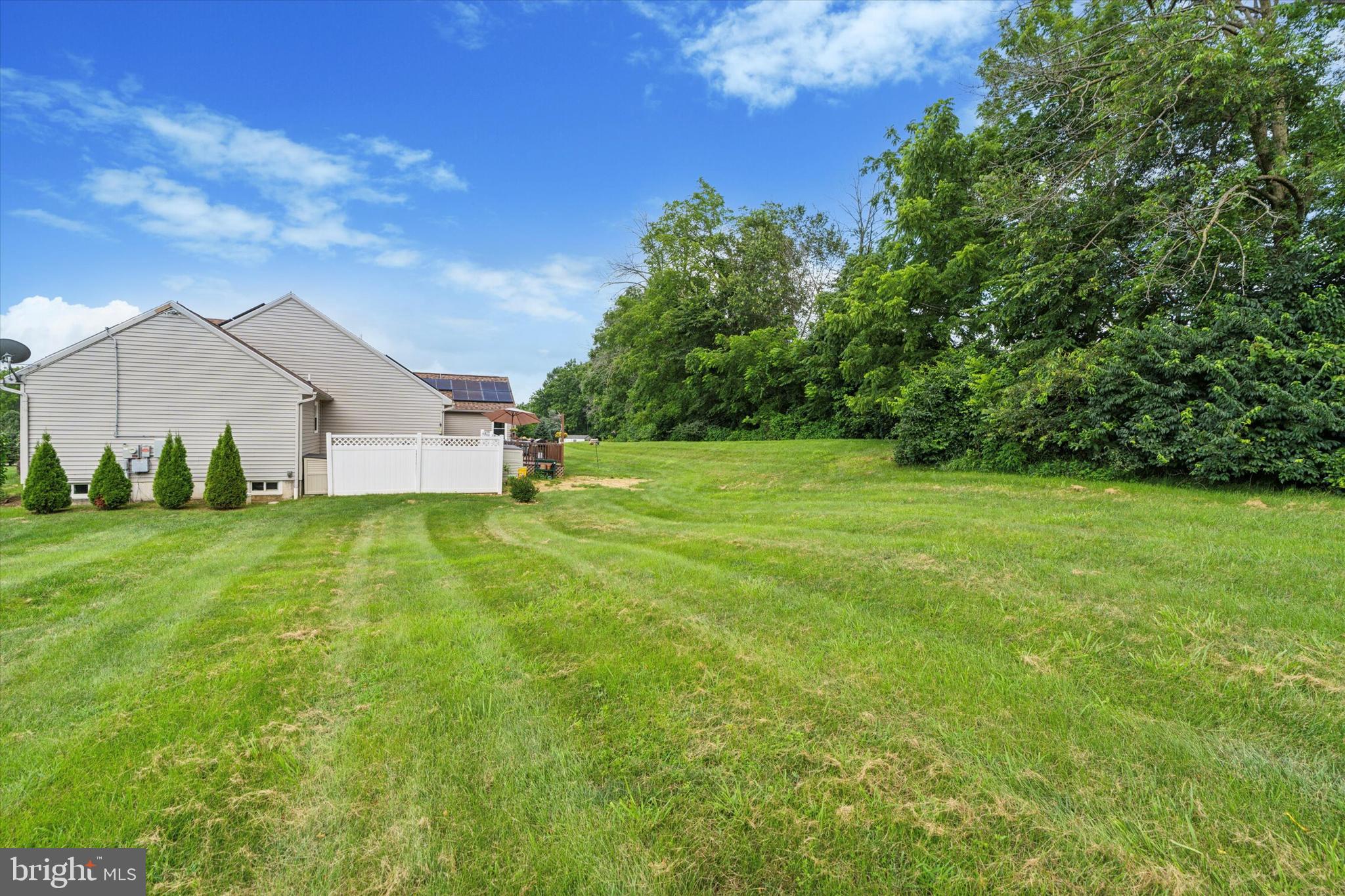 HILLBROOK FARMS - Residential