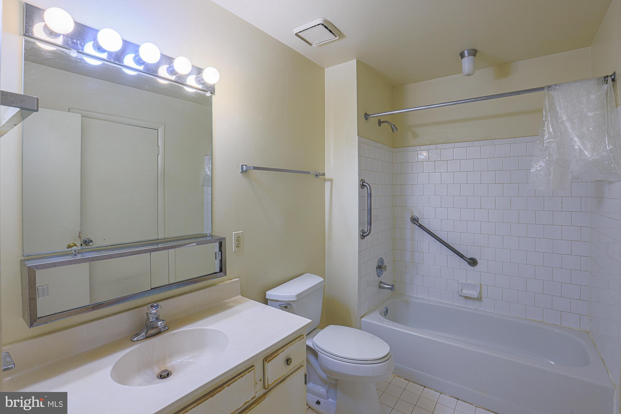 BRIGHTON BY THE BAY - Residential