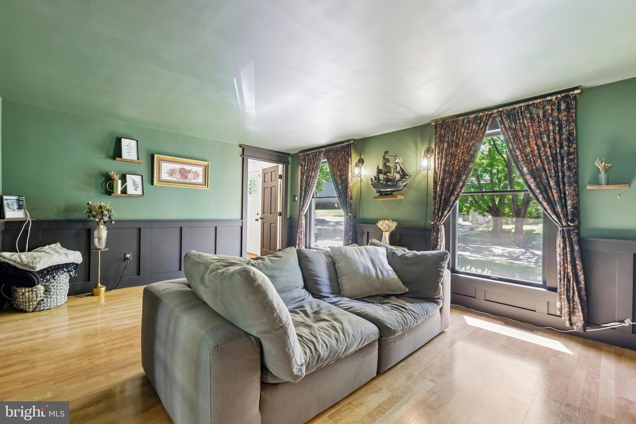 VILLAGE OF OWEN BROWN - Residential