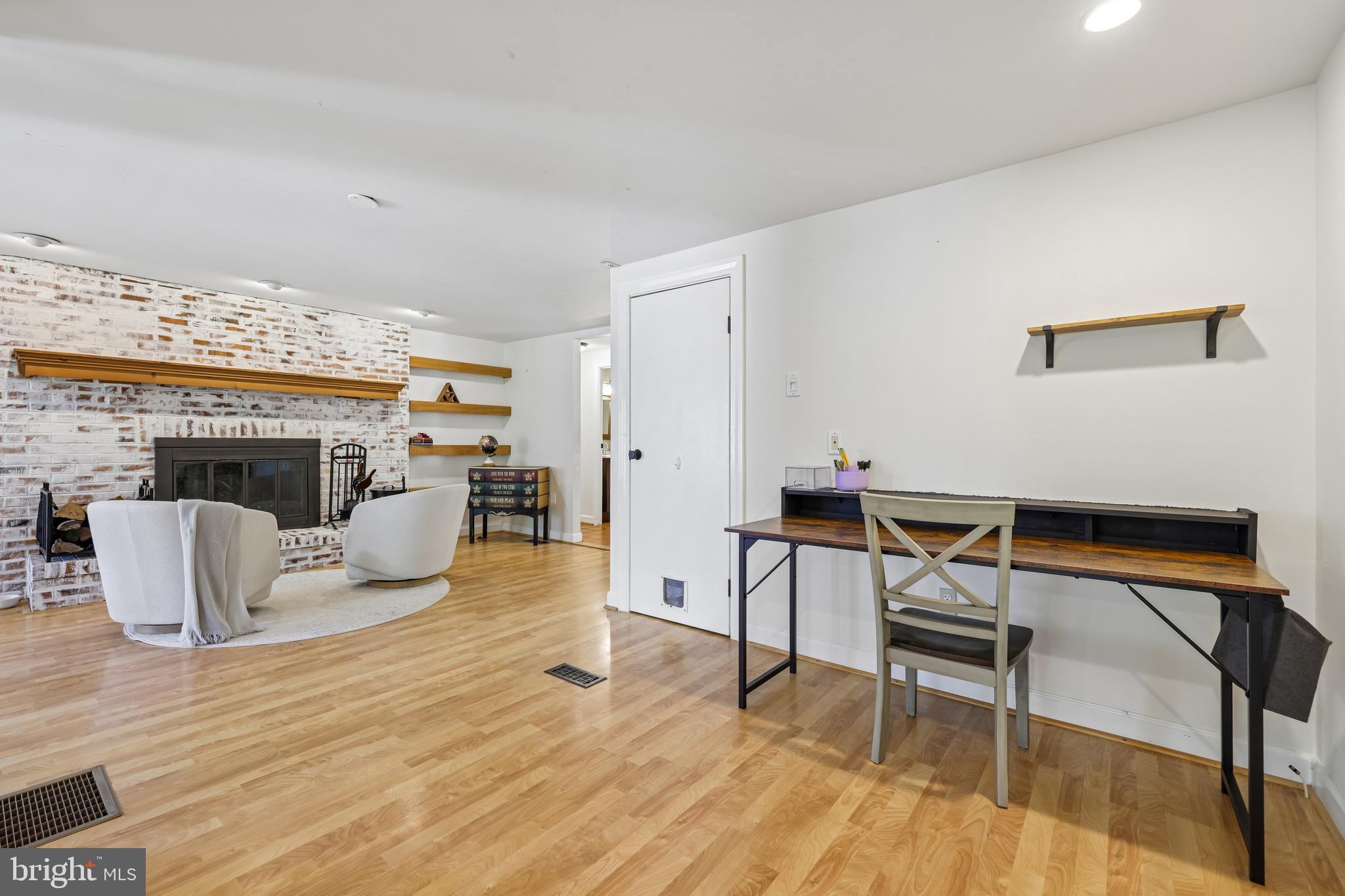 VILLAGE OF OWEN BROWN - Residential
