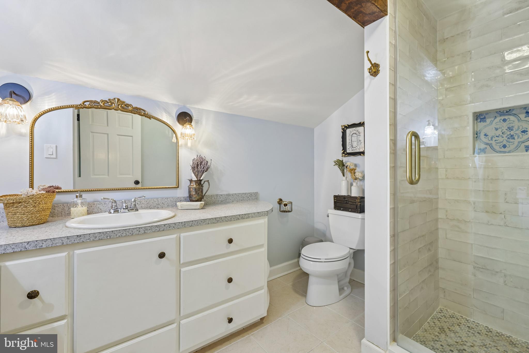 VILLAGE OF OWEN BROWN - Residential