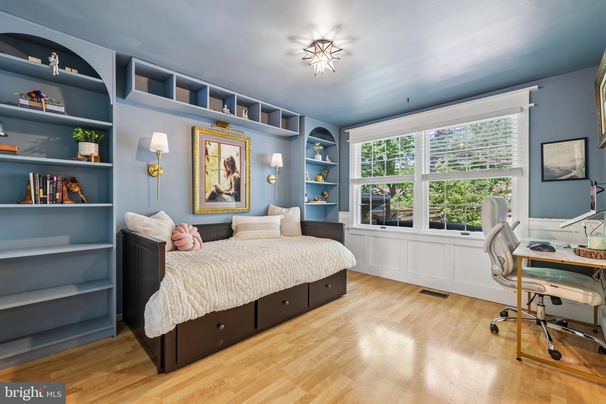 VILLAGE OF OWEN BROWN - Residential