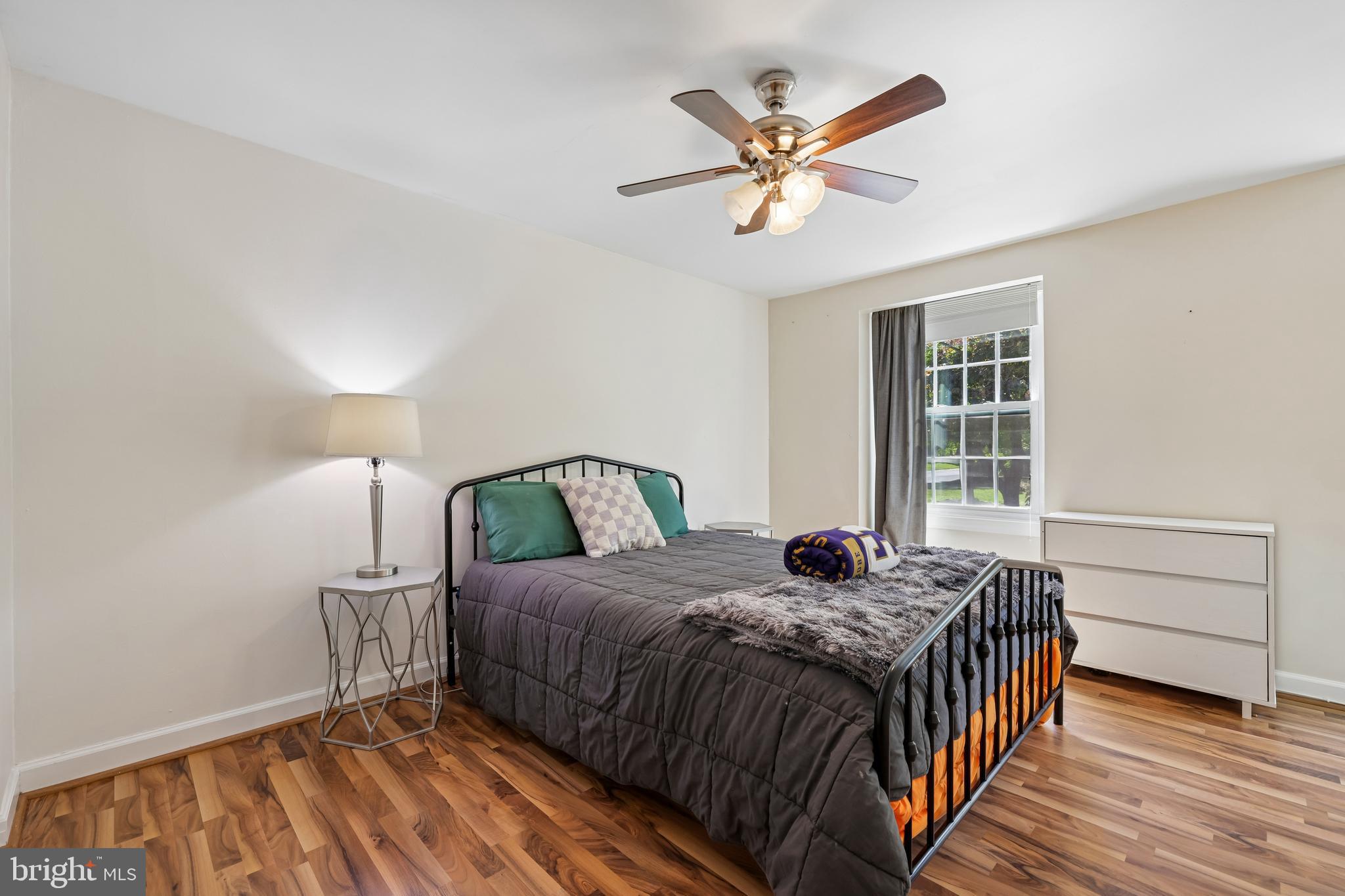 VILLAGE OF OWEN BROWN - Residential