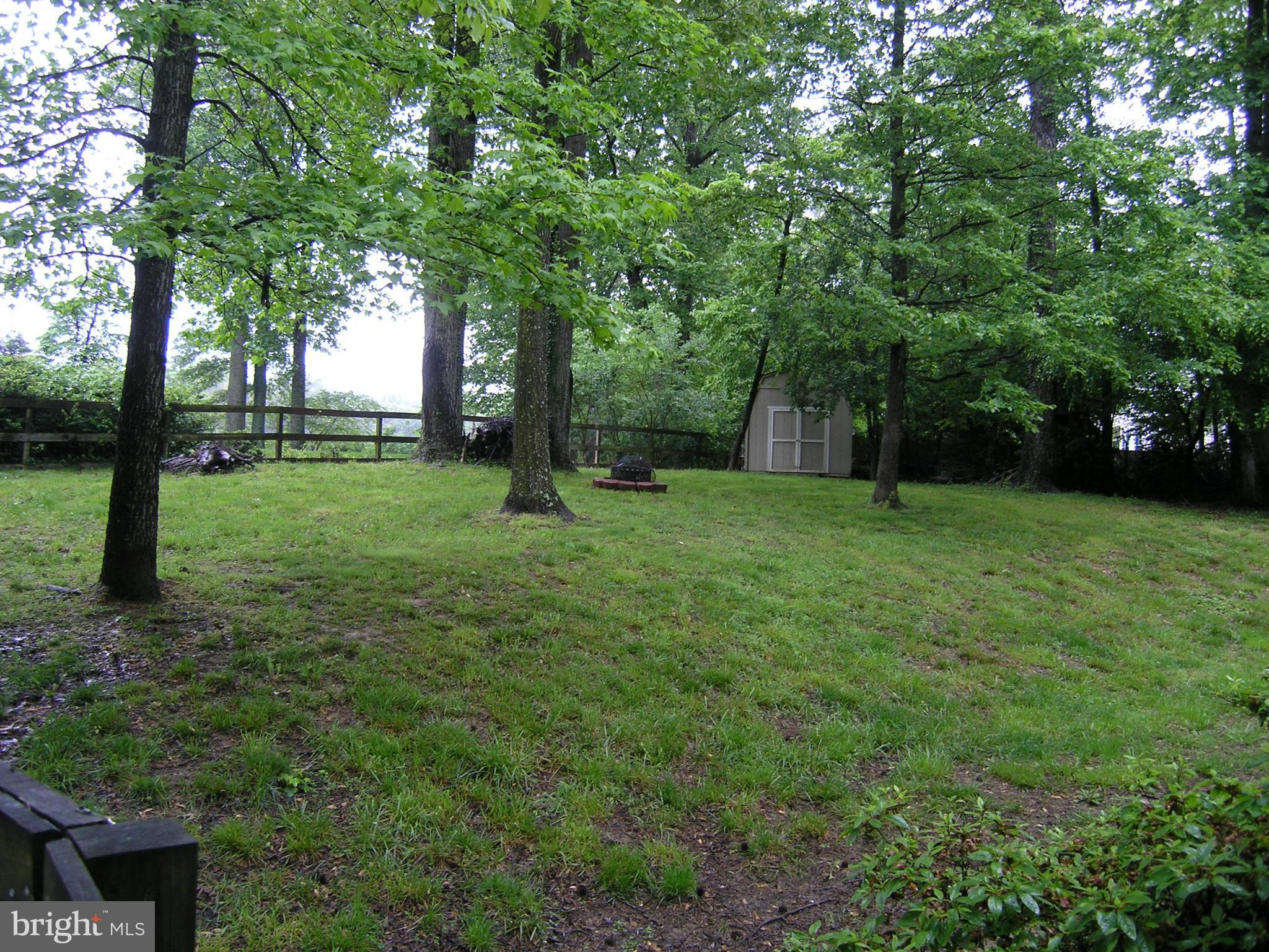 COVE POINT WOODS - Residential