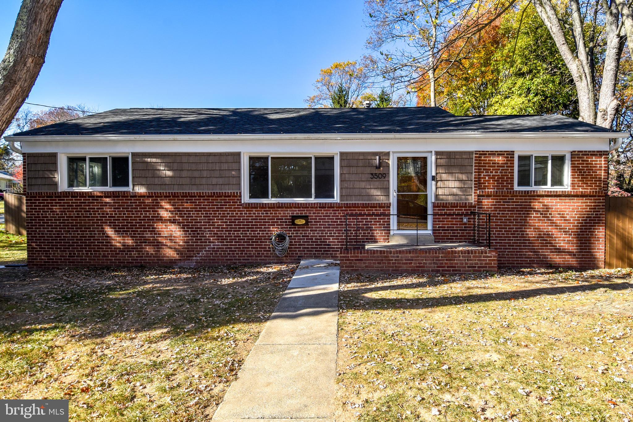 CONNECTICUT GARDENS - Residential Lease