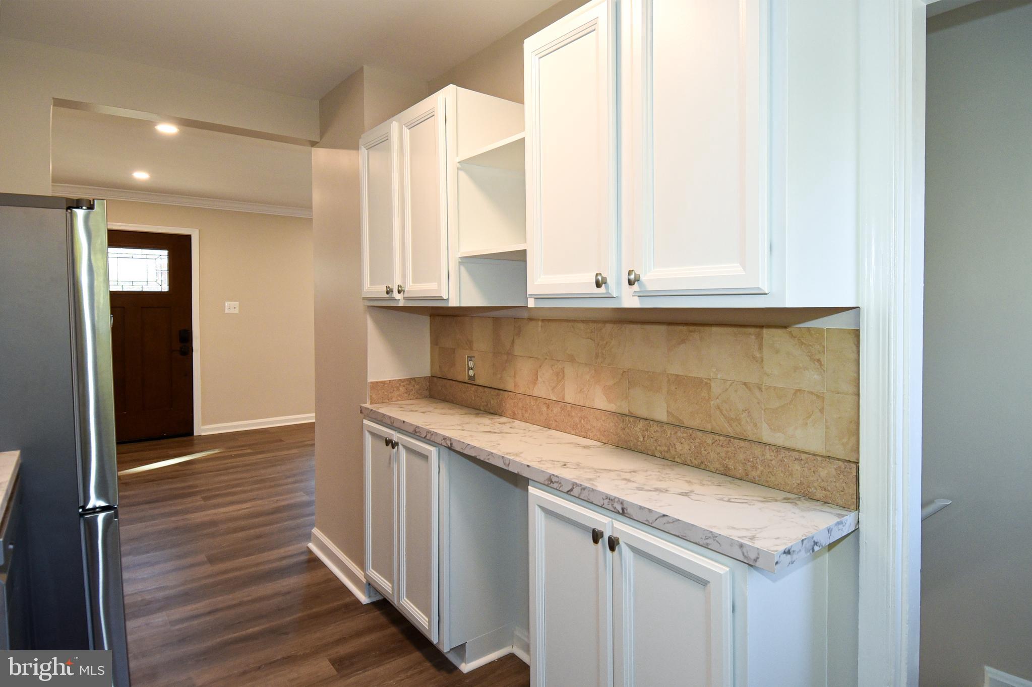 CONNECTICUT GARDENS - Residential Lease