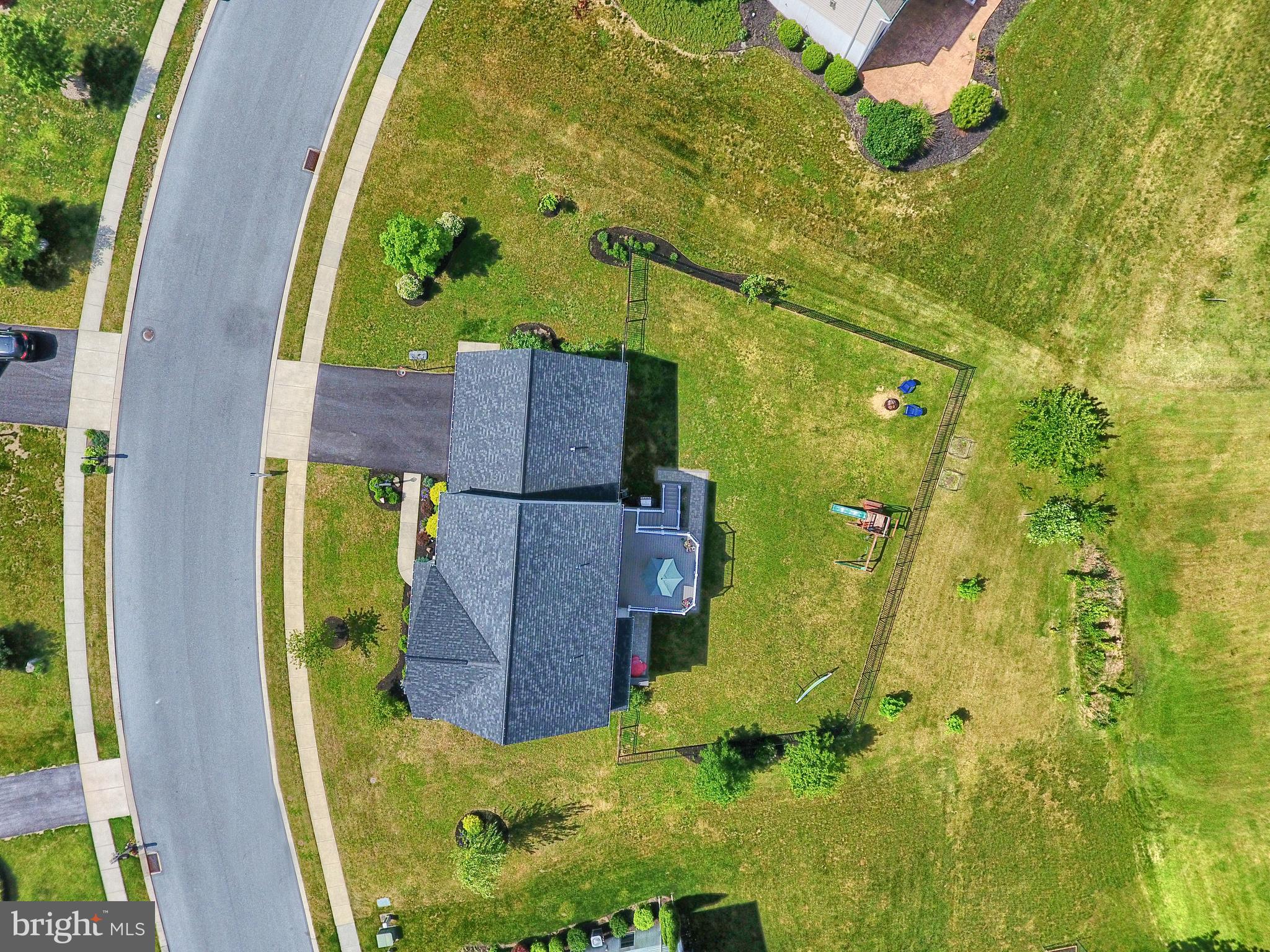 KENDALE OAKS - Residential