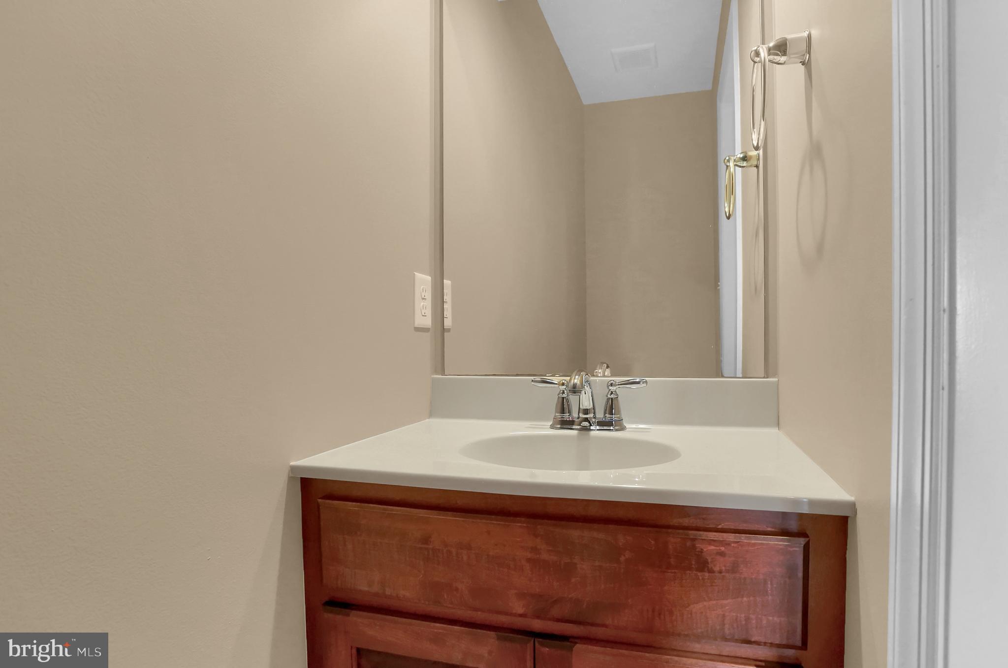 KENDALE OAKS - Residential