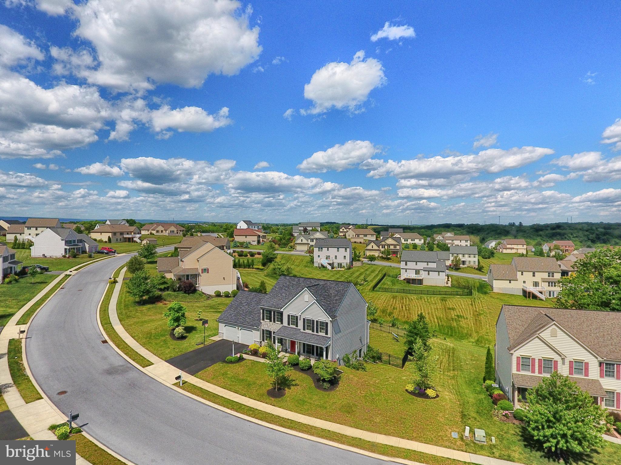 KENDALE OAKS - Residential