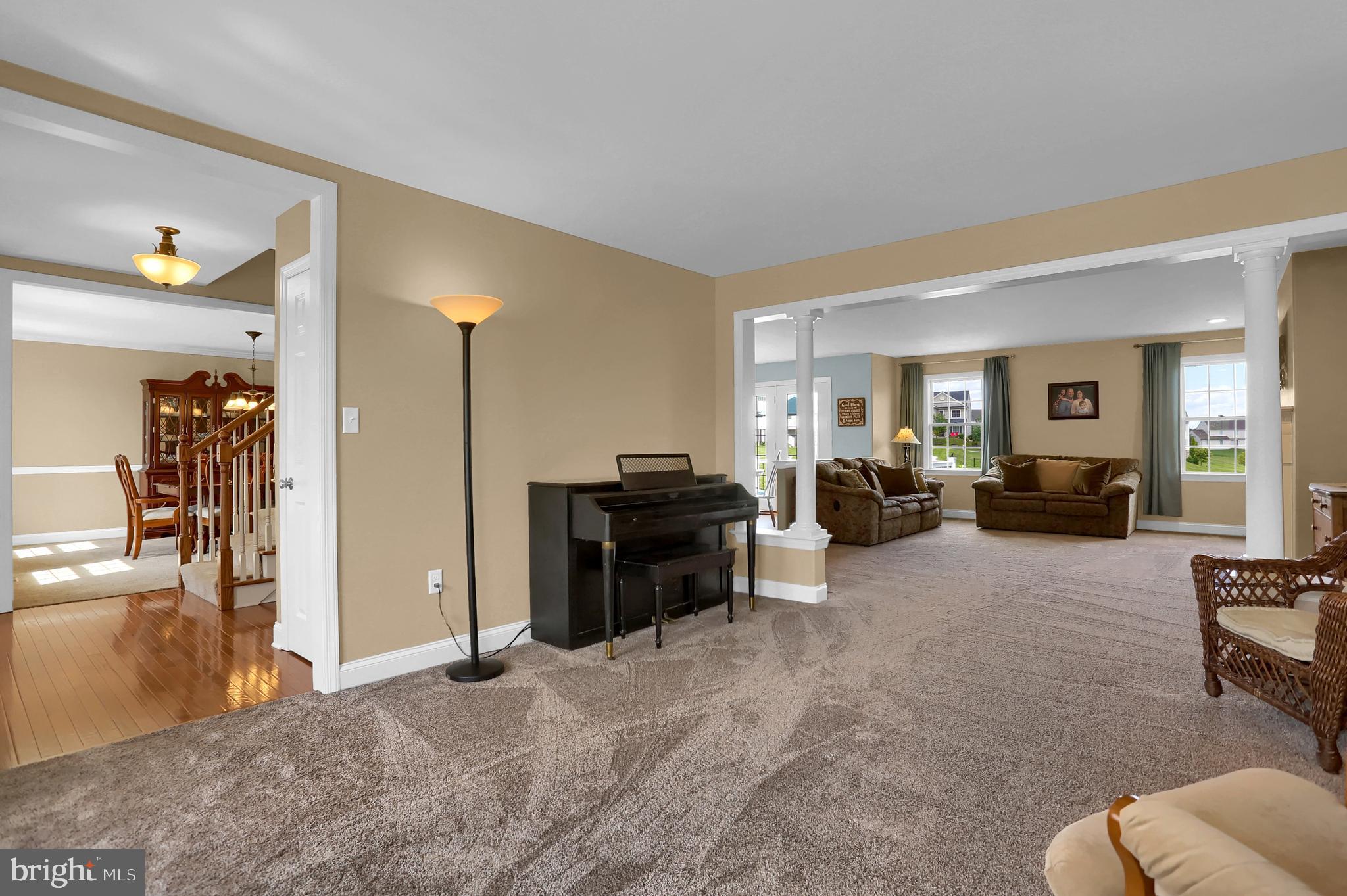 KENDALE OAKS - Residential