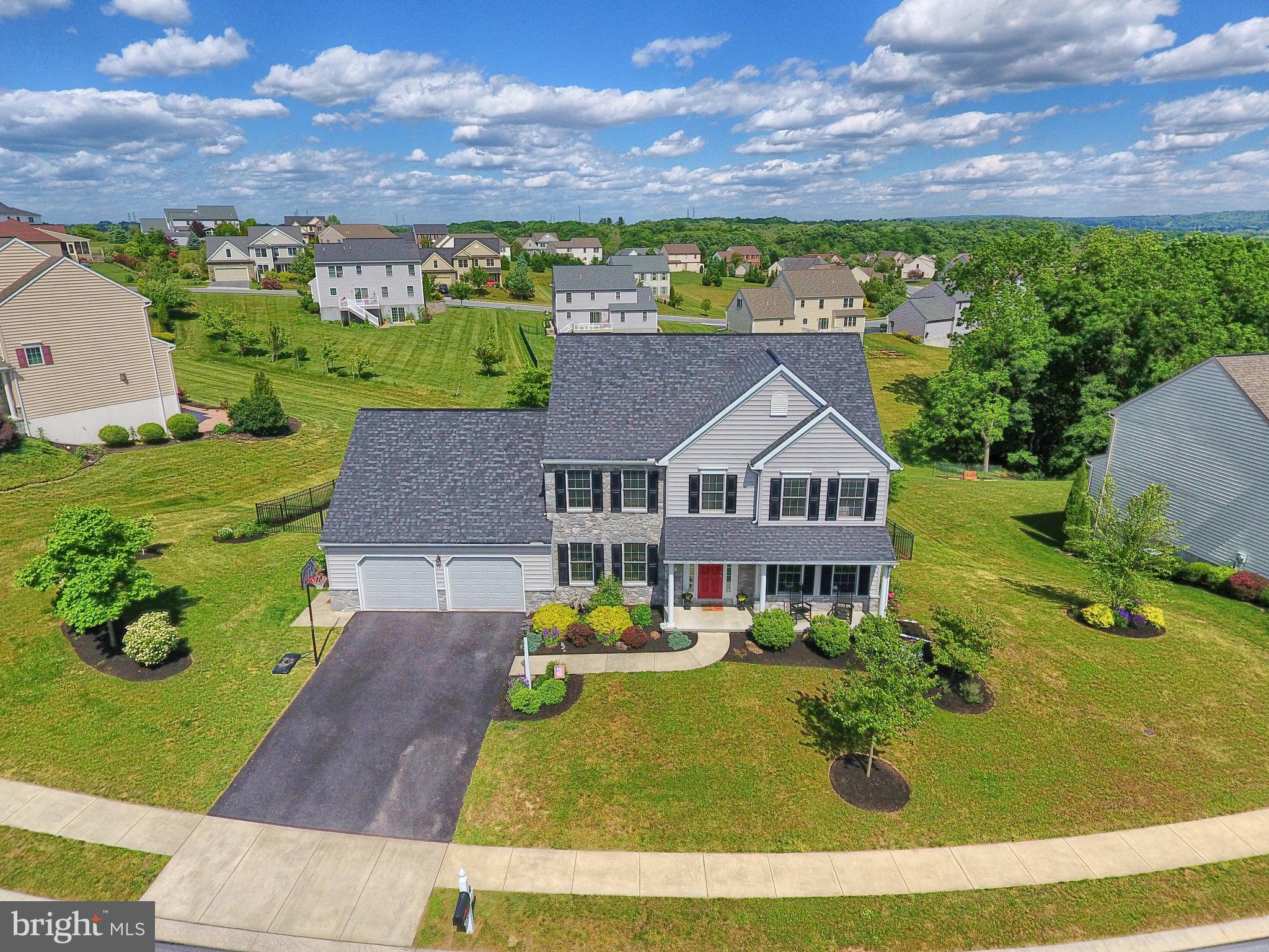 KENDALE OAKS - Residential
