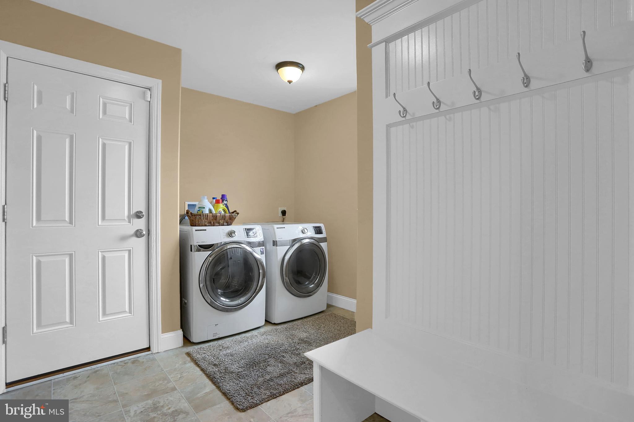 KENDALE OAKS - Residential