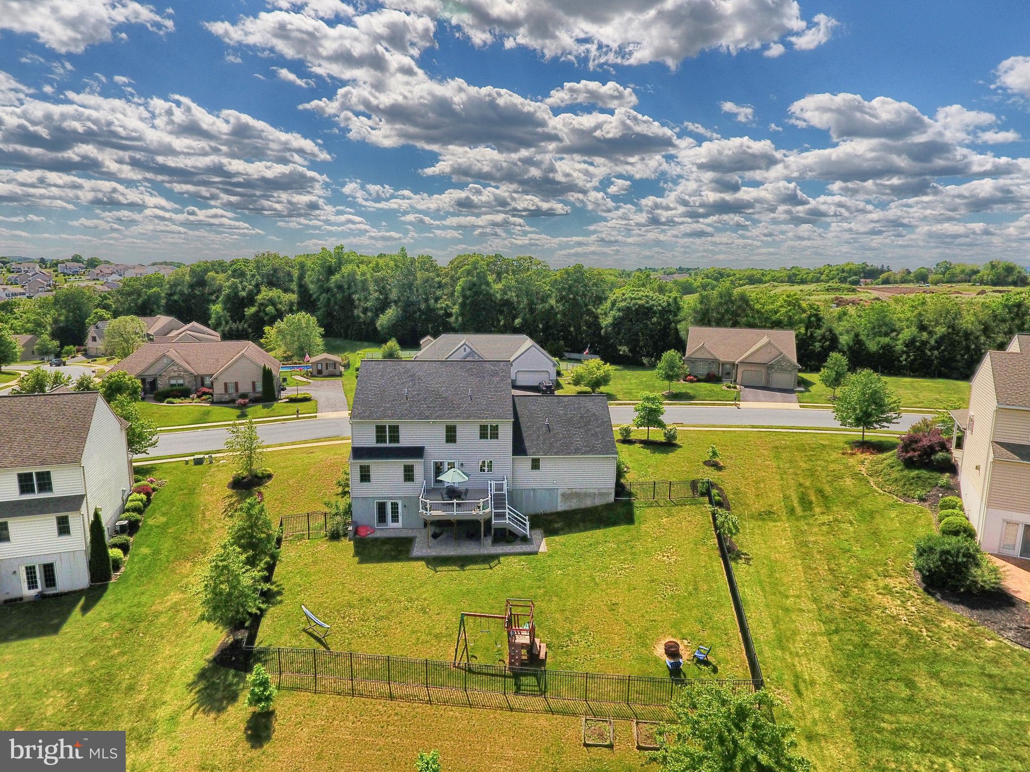 KENDALE OAKS - Residential