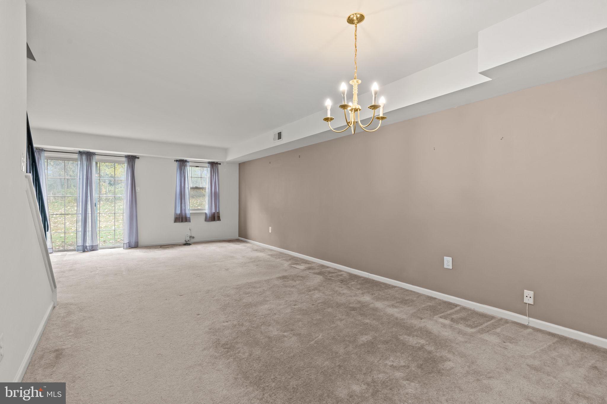 OXFORD OF BLUE BELL - Residential