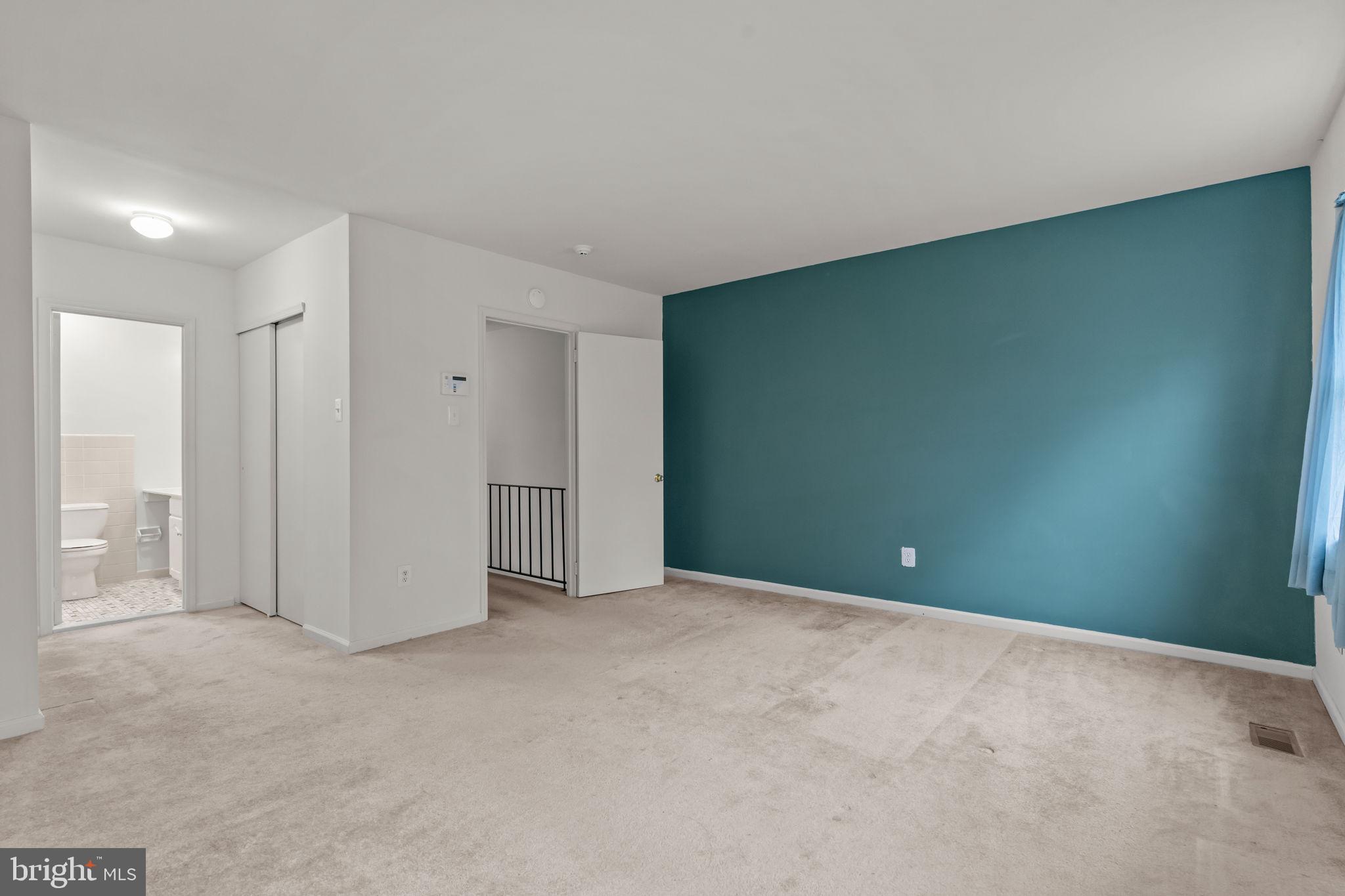 OXFORD OF BLUE BELL - Residential