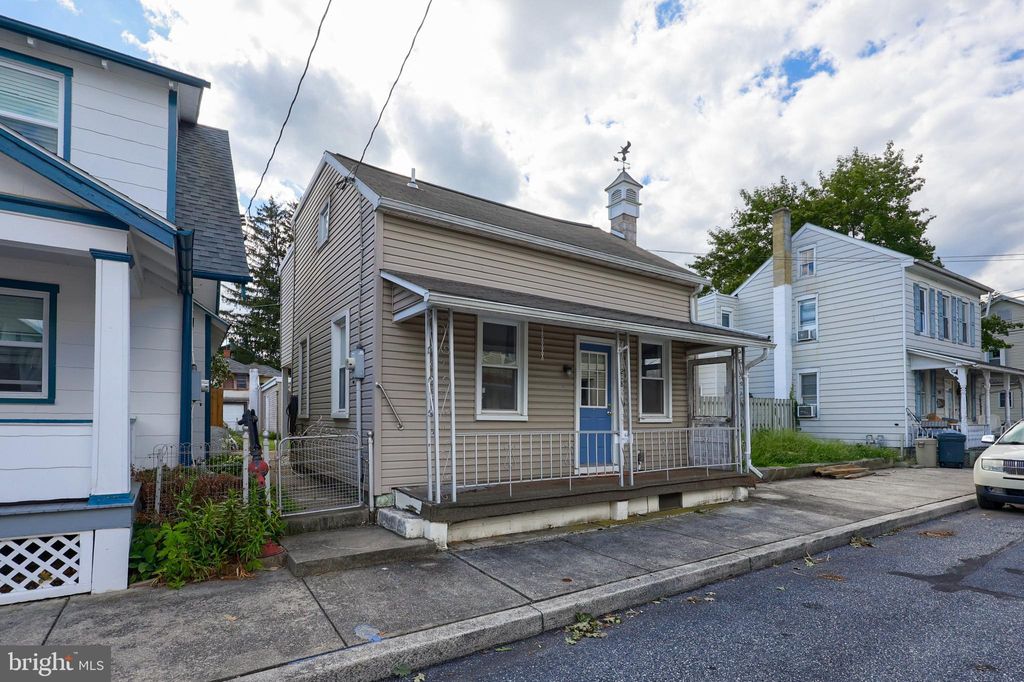 Photo of 218 Magnolia Street, MANHEIM, PA 17545 (MLS # PALA2075604)